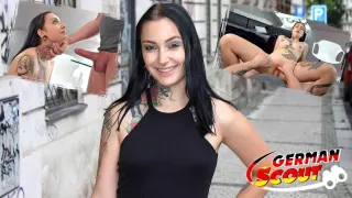 Tätowiertes schwarzhaariges Girl 18+ beim deutschen Castingfick
