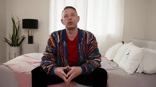 Schwarzhaarige Milf mit fette Möpsen hardcore gevögelt