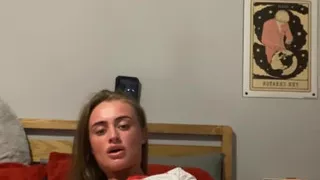 19 y.o big ass slut fingers tremble moans softly on cam