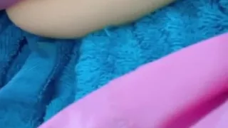 Creamy yoga pants squirt & toying