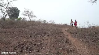 Schwarzer Dreier Fick mit zwei Frauen