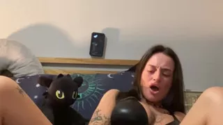 Tattooed emo slut moan as she rides on her dildo on cam
