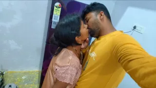 Indian sex - Bhabhi aaur bhabhi ke husband ka dost sexy video -  bhabhi ke ghar mein uska pati dost a Gaya - hot story movie in