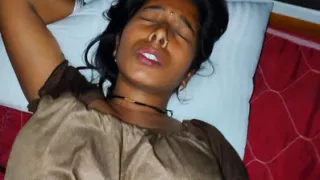Stepsister sex - Meri chhoti sharma rahi he, kiv ki vah pahli bar kar Kari he, uski pyasi chut me mene Aaj finally land dal diya