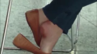 Shoeplay Orange flats