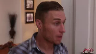 Nach der Dusche fickt die schlanke Milf mit ihrem Lover