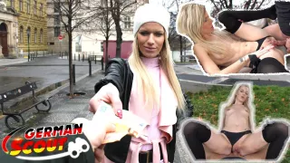 Deutsche Blondine reitet den Castingagenten in Strümpfen