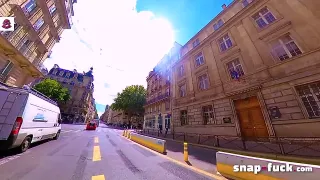 In der Küche fickt der Handwerker die geile Hausfrau