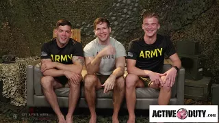 Harter Dreier mit schwulen Soldaten