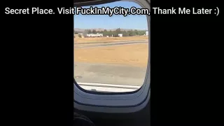 Junges Tittenwunder beim Blasen und Bumsen in Nahaufnahme