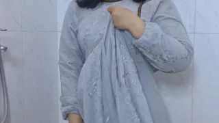 Hijab Sister in Law Clean Her Self After Making Out Behind Her Husband - Minokiiko