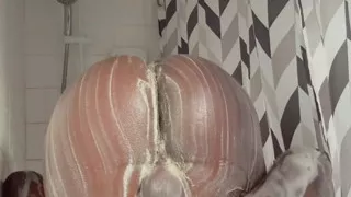 Shower time with my hot wife turns freaky