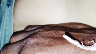 Suman Bhabhi ko nangi karke full body massage kiya.