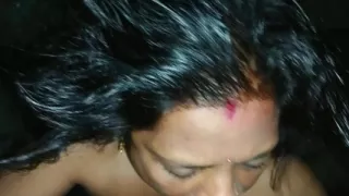 Indian Cute Married Bhabhi Riding Big DIck and Making Deepthroat Bolwjob full naked at Mid night in Farm House