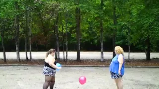 Angie Kimber and I play with balloons out side
