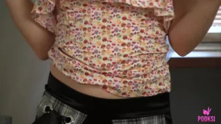 Amira S Gets On That Desk To Pleasure That Horny Clit & Labia!