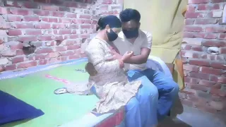 While visiting my sister-in-law's house, I saw my sister-in-law calling me for sex.