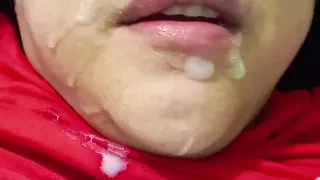 I surprise my stepmother with my cock in her mouth and she swallows my cum