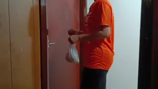 Bhooki Pyaasi Swiggy Delivery Girl Bache Ko V Nahi Choda