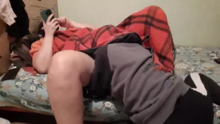 My shy girlfriend crawled under the covers and woke me up with cunnilingus