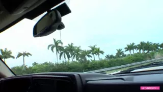 Header likes to suck deep and to get her facial ending