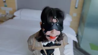 Hui09 - a White-stockinged Jk Girl Is Bound to the Bed with Ropes.