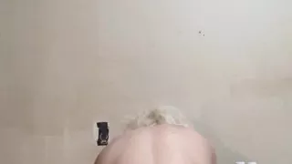 Twerking N Squirting Slut