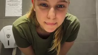 Extreme Squirt. Big Ass Sit on the Cam