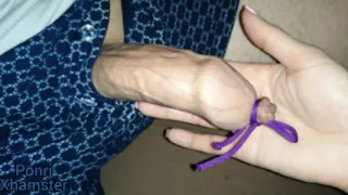 31 minutes with a tied foreskin! Then lots of precum and a gorgeous cumshot