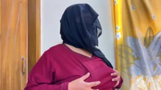 Beautiful Hot Stepmom Open Her Burqa & Show Her Huge Ass in Saudi Arabia - Hijab & Niqab Hookup