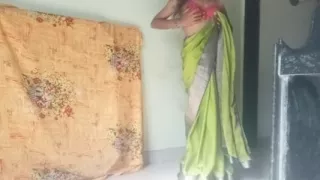 Horny Indian Bhabhi Desparate for Hardcore Sex with Husband's Friend