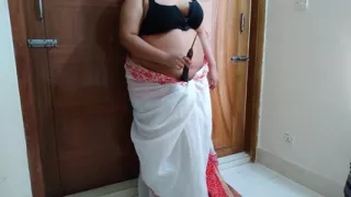 35 Years Old Tamil Stepmom Very Horny, She Wants My Big Cock