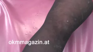 Sexy Vicky Wilfing masturbates