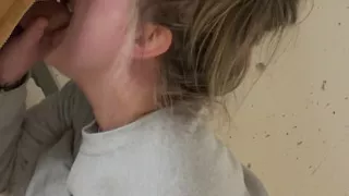 Wild Wife Sneaking Away to Get Fucked in open Building