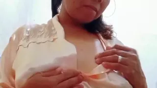 Horny Filipino MILF Morning Seduction