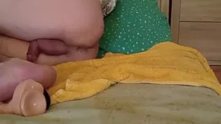 Cristal anal toying