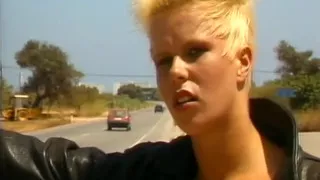 Vintage German anal scene with hot sluts