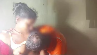 Swiggy delivery boy ne aunty ko uske ghar pe chuda