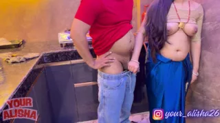 Alisha se kaha khulke Reels videos bnaya kro .. to wo Kholkar Banane Lag gyi Reels