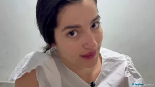 Surprise Gift Stepsister Gives up Her Pussy to Make Him Happy