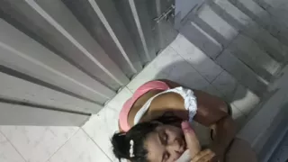 Hot Slut Gives BJ to Her Boss for a Raise