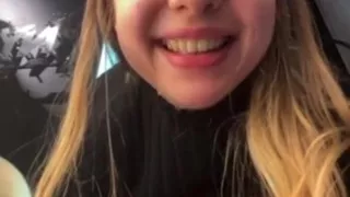 Jucielussie eating pants in public shopping