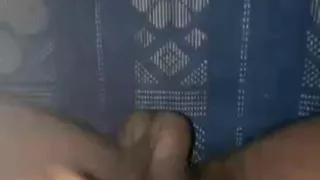 Hot dick shaking video all night. It is very big and hot when it shaking.