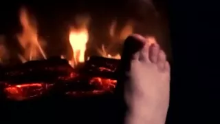Warming My Feet up to Give You a Nice Hott Footjob No Headphones Required