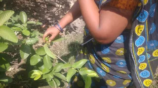 Indian Tamil priyanka housewife outdoor sex