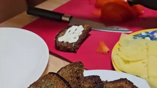 The New Emma's Cooking Show. S1e2: Garlic Breads and Naked Tits.