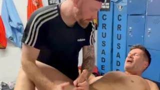 Tough Coach Studs Flexes Then Gets Breed by Ginger Gav X