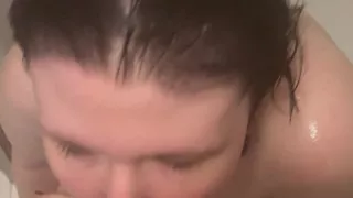 18 Year Old Sucks in the Shower