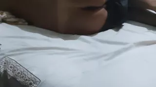 Ladysilva in bed naked comes fuck my hot ass