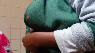 Housemaid fuck her self while she is cleaning